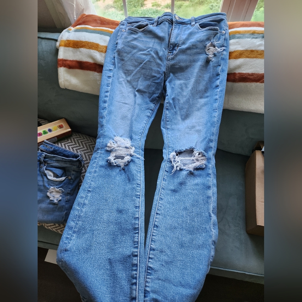 American Eagle High Rise Skinny Kicks